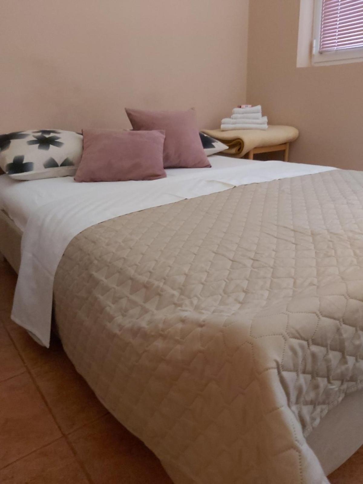 Apartments Ant บุดวา ภายนอก รูปภาพ