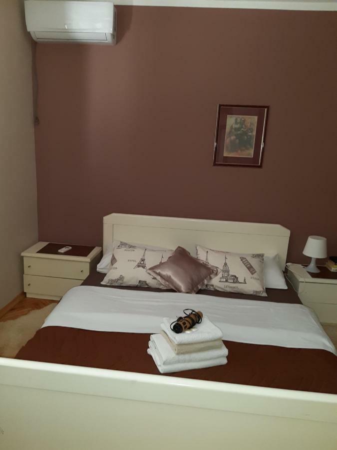 Apartments Ant บุดวา ภายนอก รูปภาพ